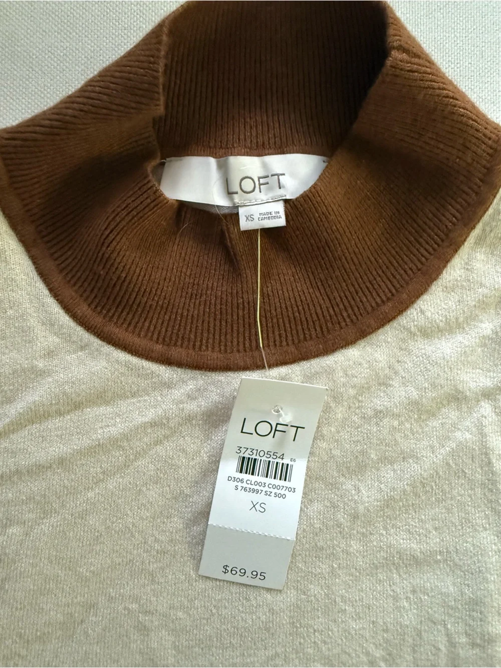 NWT LOFT Colorblock Crewneck Pullover sweater